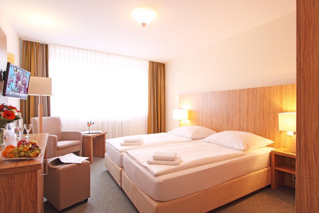Akzent Hotel Am Burgholz Табарц Екстериор снимка