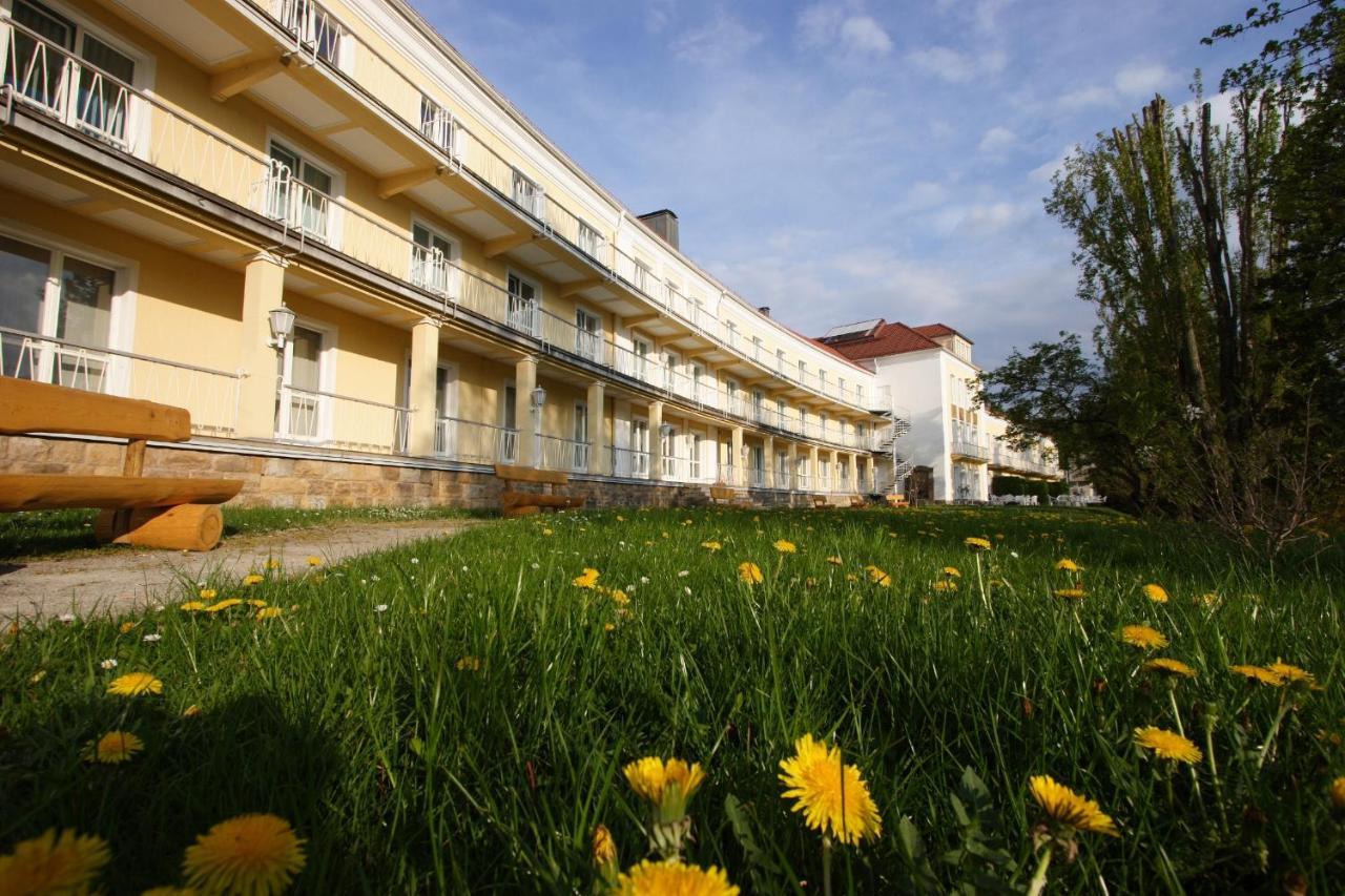 Akzent Hotel Am Burgholz Табарц Екстериор снимка